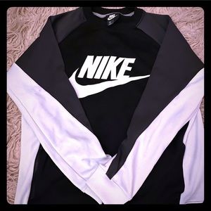Like New Nike sweatshirt